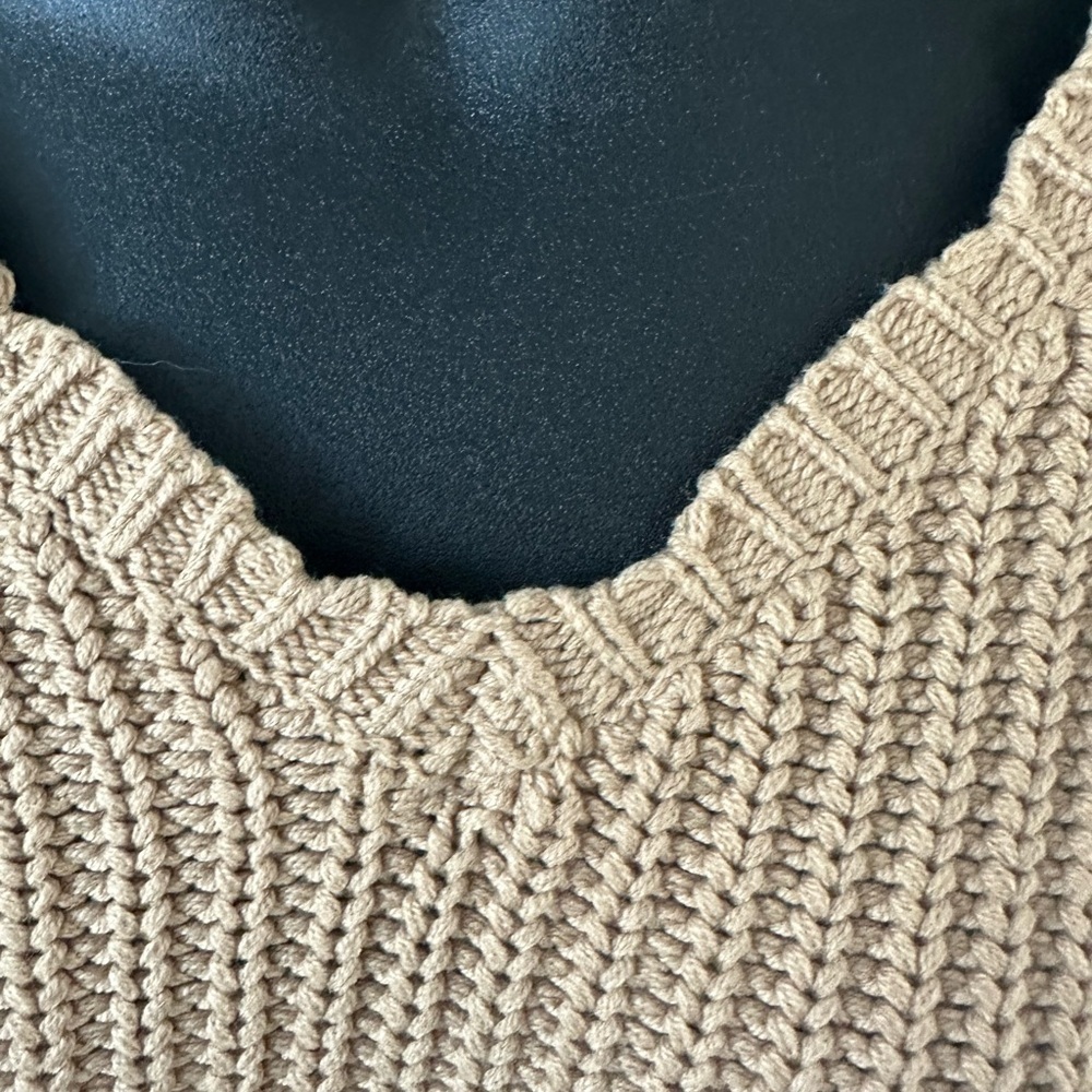 Le Lis Beige Knit Sweater - Picture 2 of 9